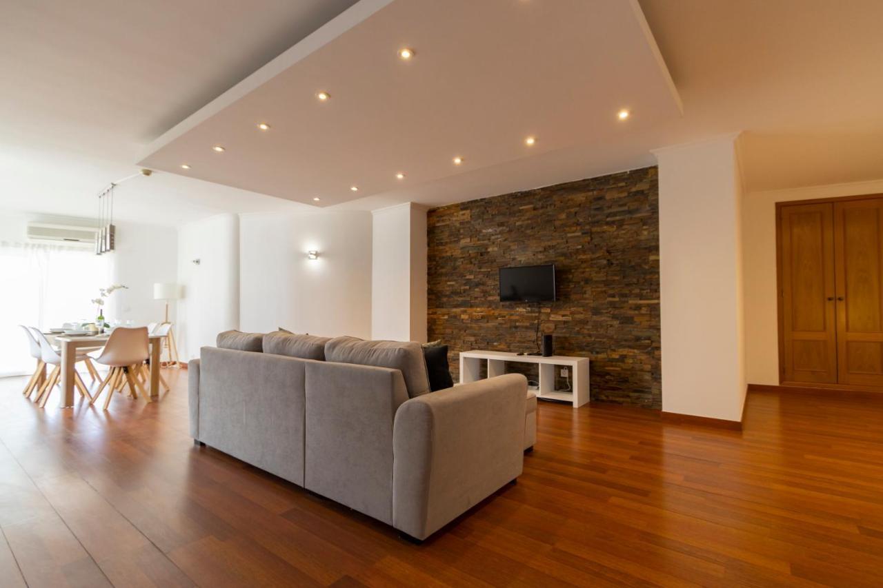 Spaceful Apartment In Albufeira Exterior foto