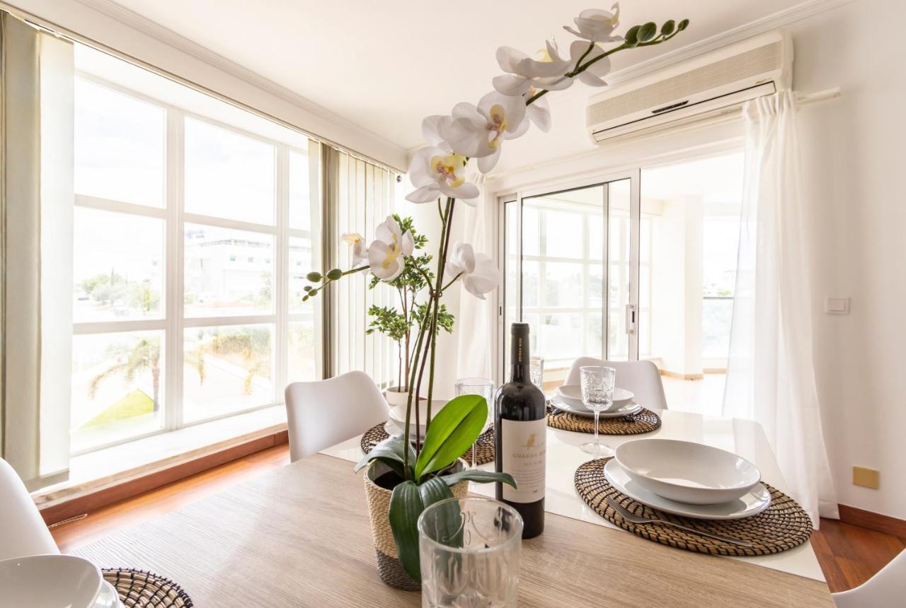 Spaceful Apartment In Albufeira Exterior foto