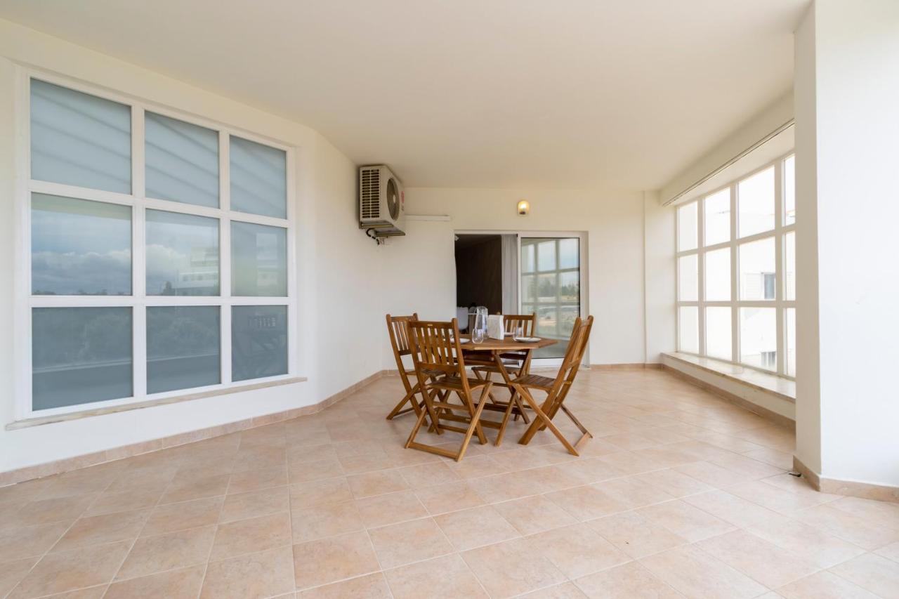 Spaceful Apartment In Albufeira Exterior foto