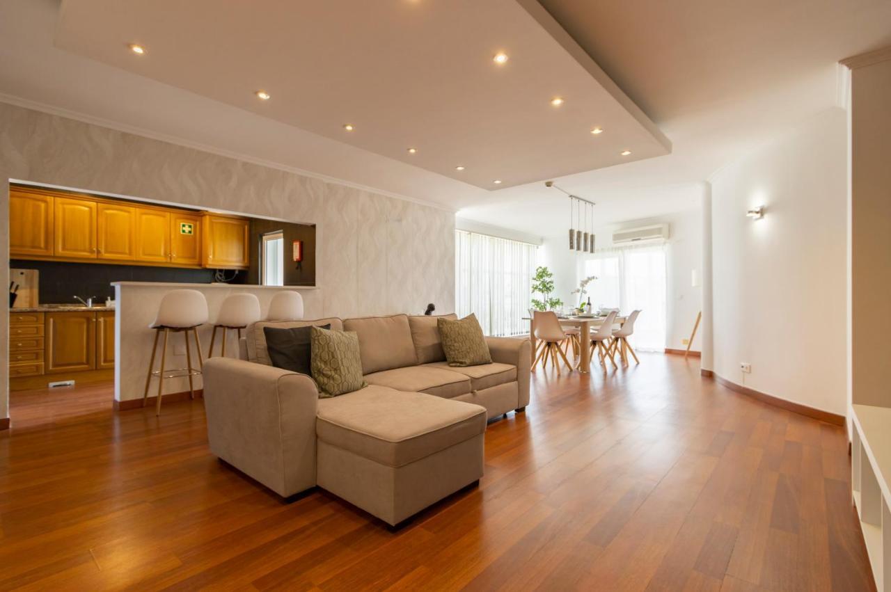 Spaceful Apartment In Albufeira Exterior foto
