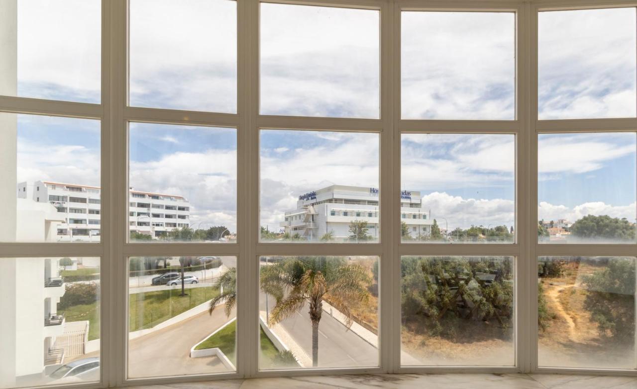 Spaceful Apartment In Albufeira Exterior foto